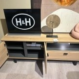 Henders en Hazel Lowboard Livada thumbnail afbeelding 0